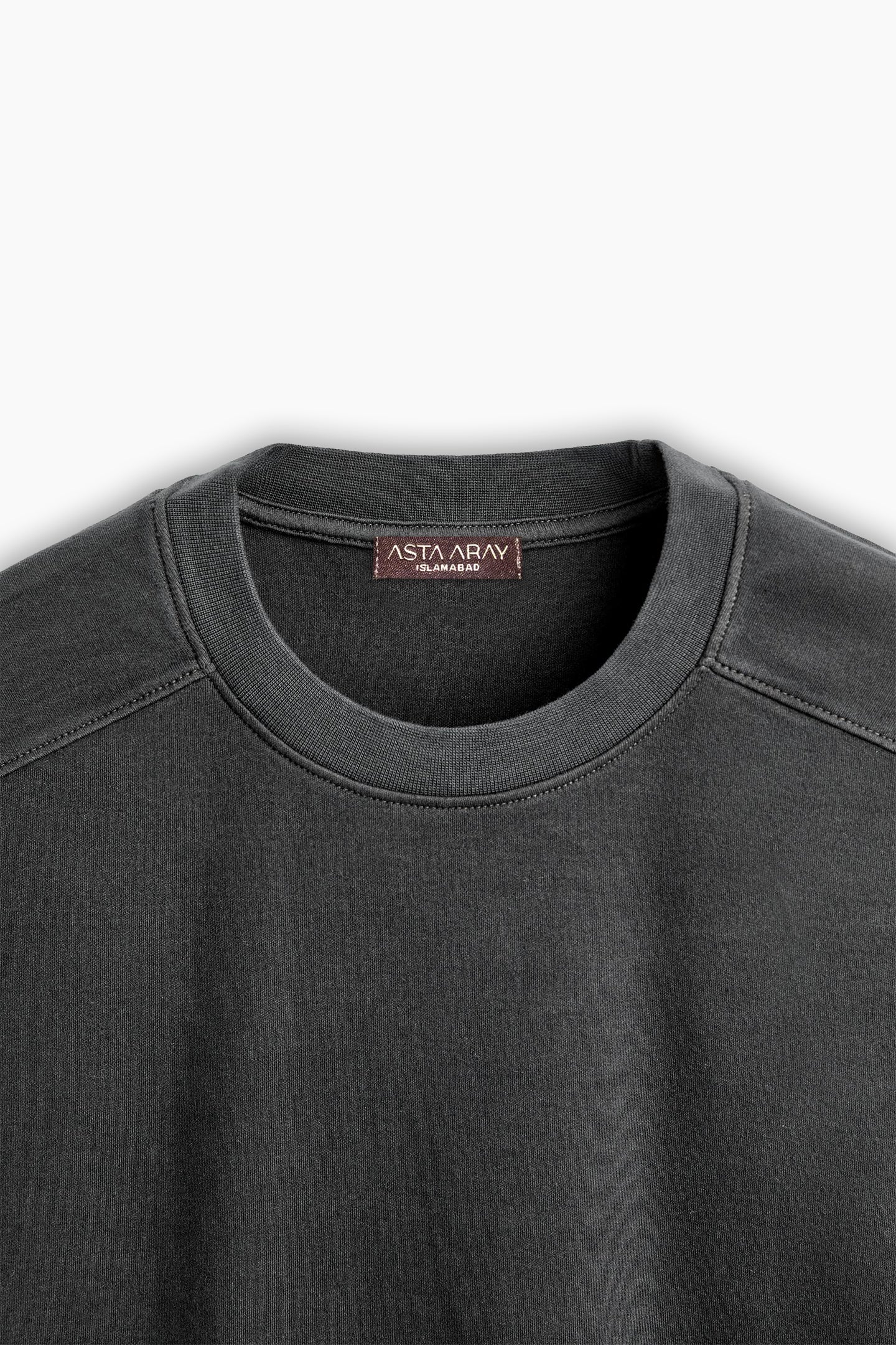 Sleeveless Detailed Shirt