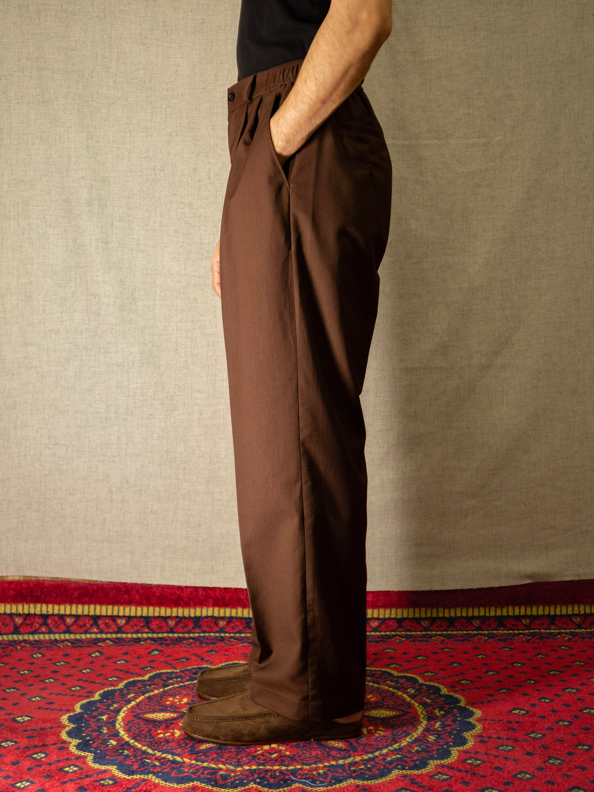 Brown Loose-Fit Pleated Trousers
