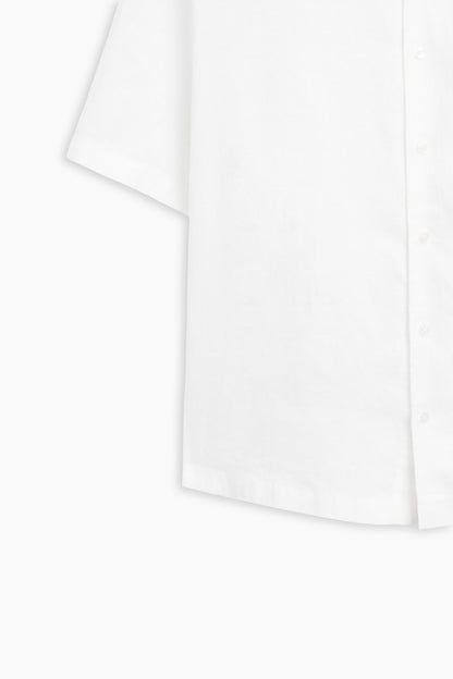 White short sleeve shirt