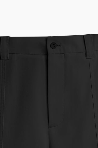 Ön Dikiş Detaylı Siyah Pantolon