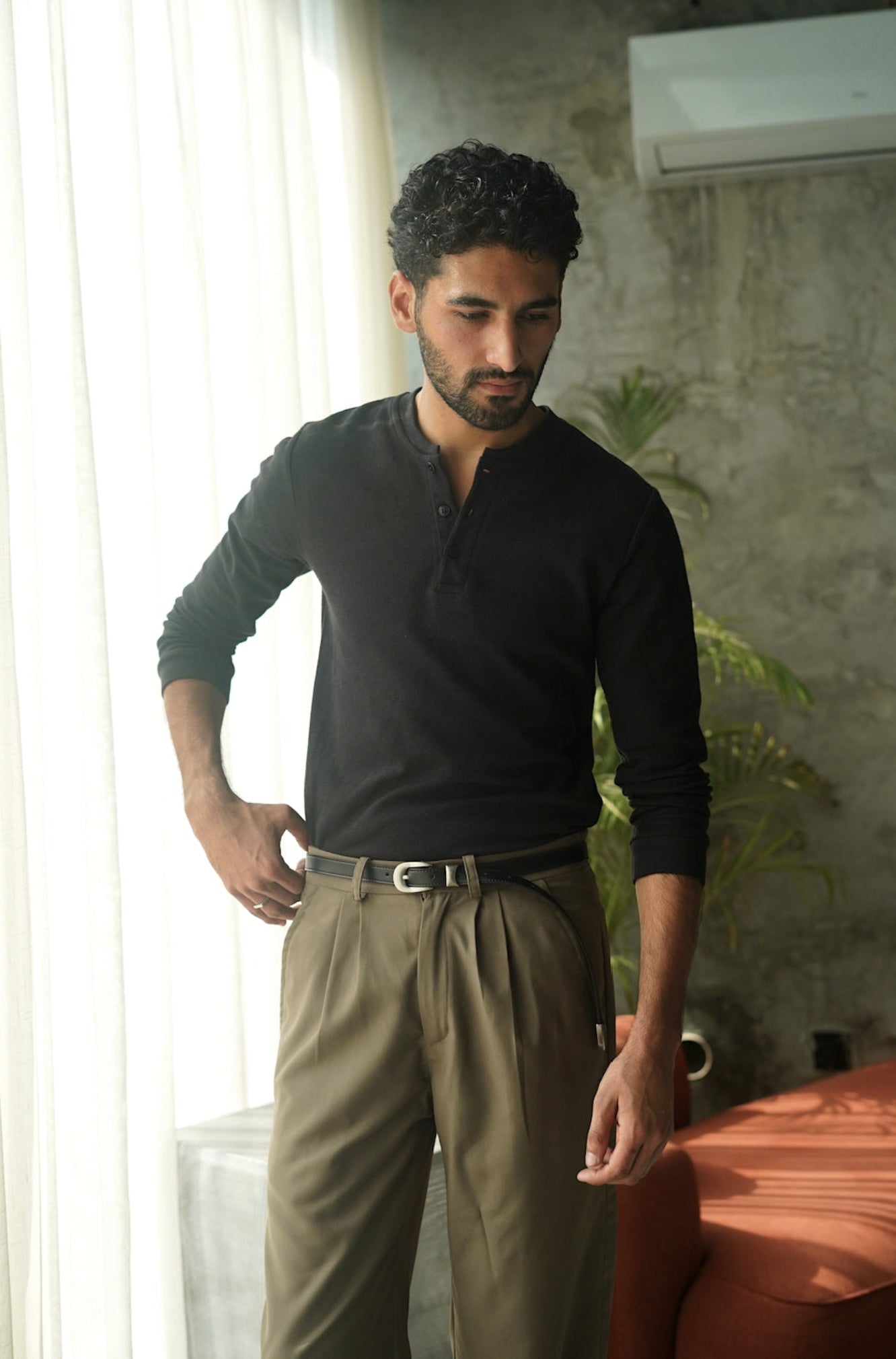 Henley & Pleated Trousers S&T