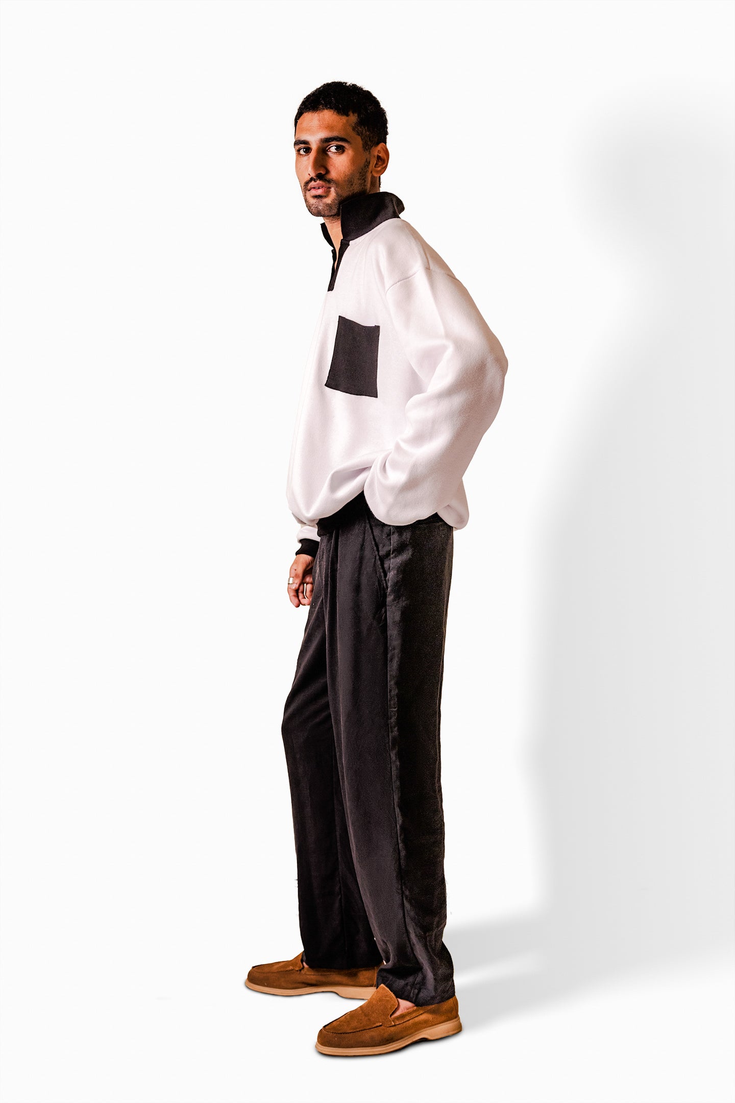 B&W Contrast Sweatshirt